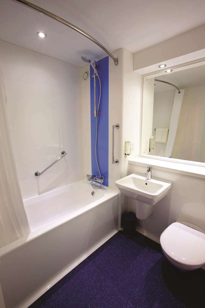 Travelodge Northwich Lostock Gralam 객실 사진